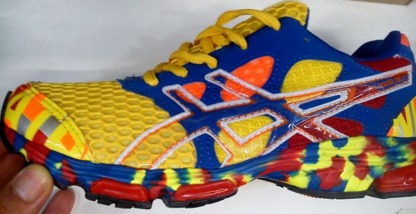 ASISCS NOOSA TRI 7 AMARELO