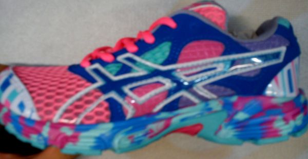 ASISCS NOOSA TRI 7 ROSA