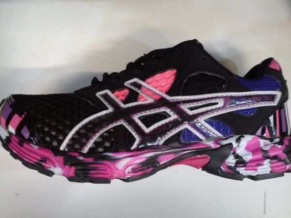 ASISCS NOOSA TRI 7 PRETO/LILAS